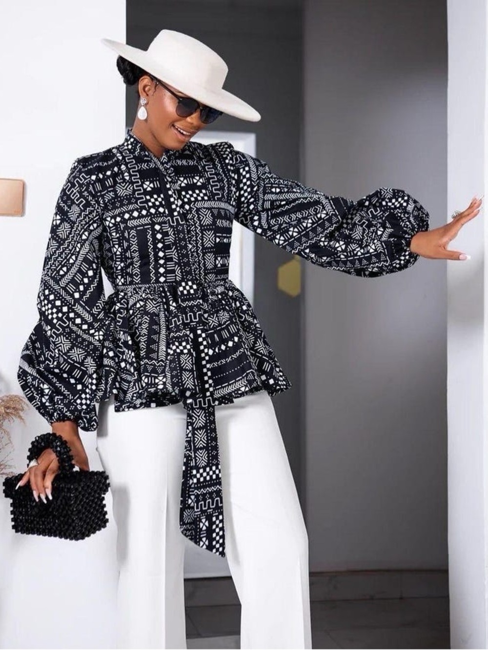 Mae Otti Black & White African Printed Peplum Tie-Front Blouse - size XL